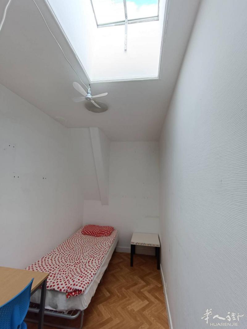 【区分】:16区(ID:189935) 14平的 studio 家具齐全 学生不需要担保