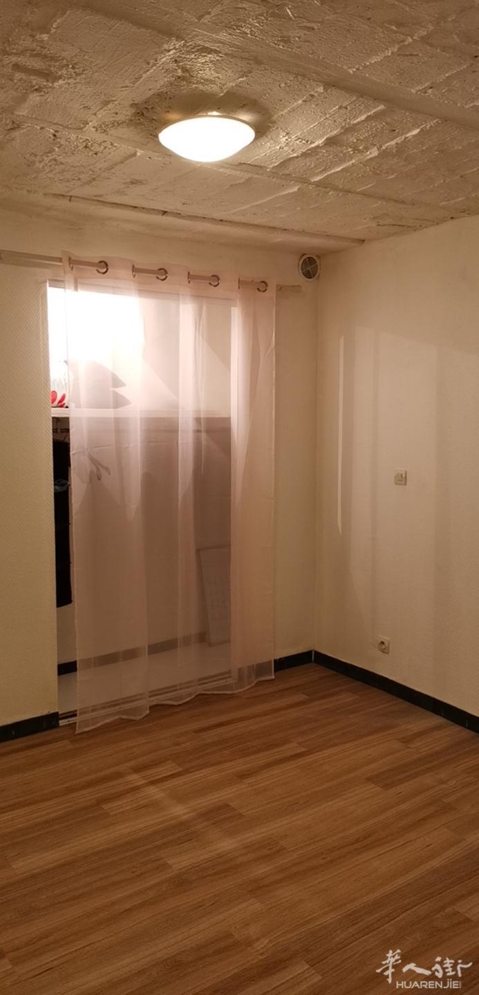 【区分】：92省,Montrouge（92120） (ID：191265) 24平的 studio 有家具