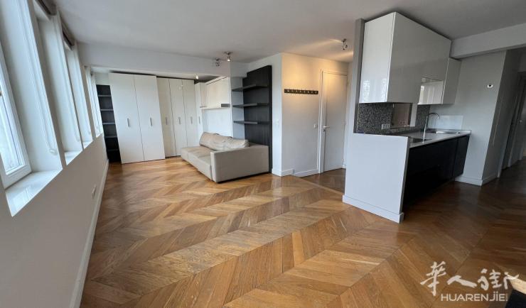 PARIS 1区·66平·公寓·无家具 3340€ / 月   起租时间 : 2023-04-22 Réf: 191399