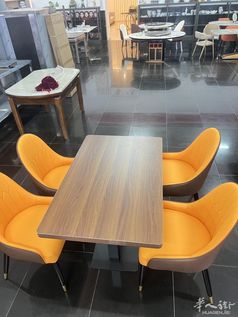 高档商用餐桌餐椅，做工精良价格优惠，全欧发货微信0034696409432