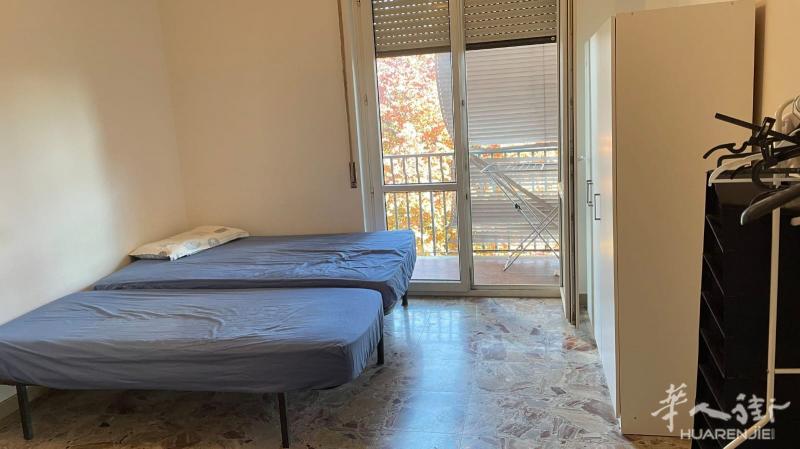 Legnano - Canegrate附近 出租一个大房间 [长期] 全包 350€/月