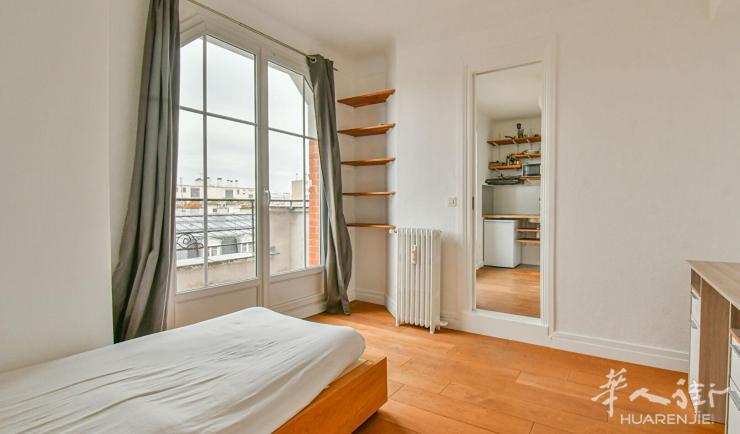 PARIS 15区·22平·studio·有家具 820€ / 月   起租时间 : 2023-05-04 ID: 191579