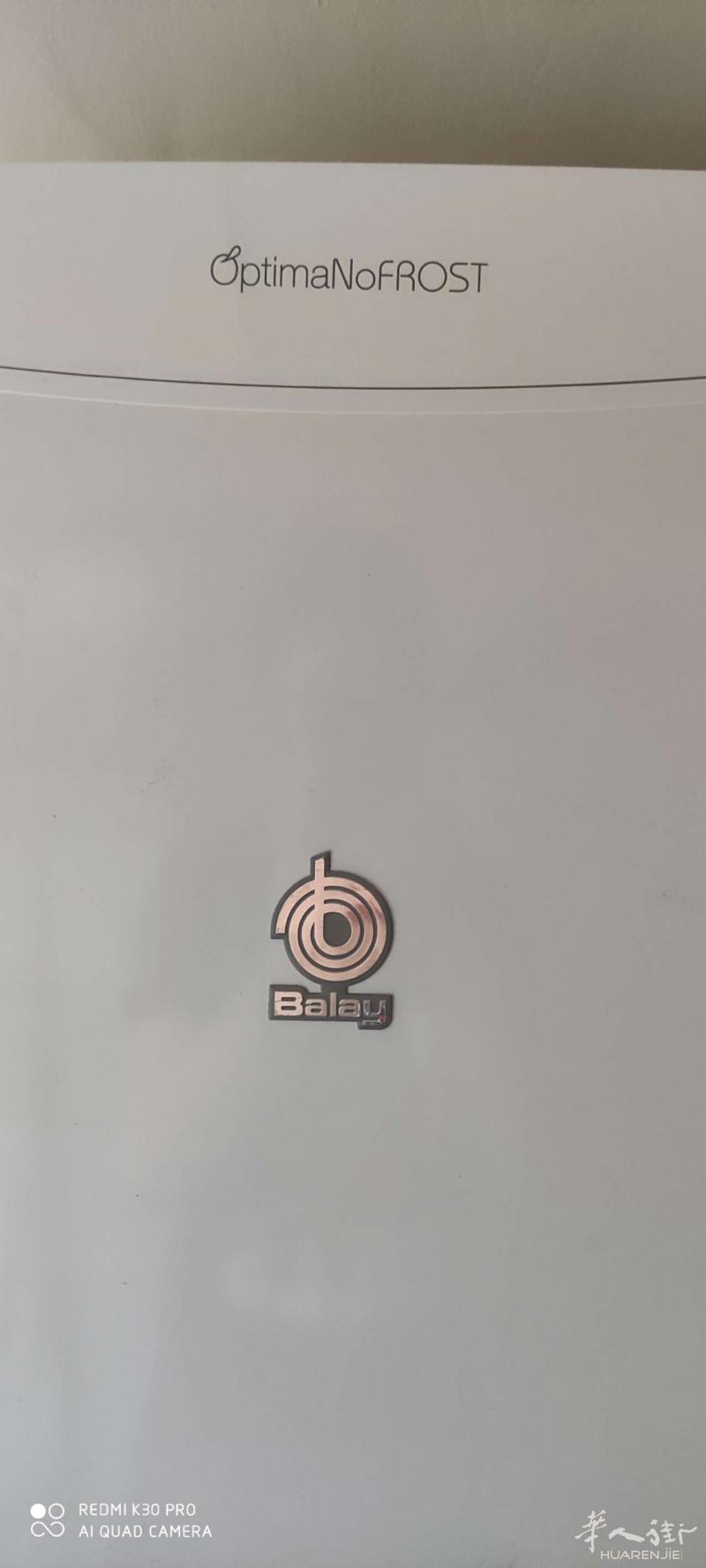 60白菜价处理一台冰箱，上冷藏，下冷冻，完好