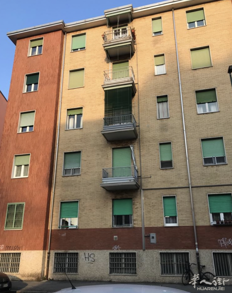 出售-COLOGNO CENTRO两室两卫