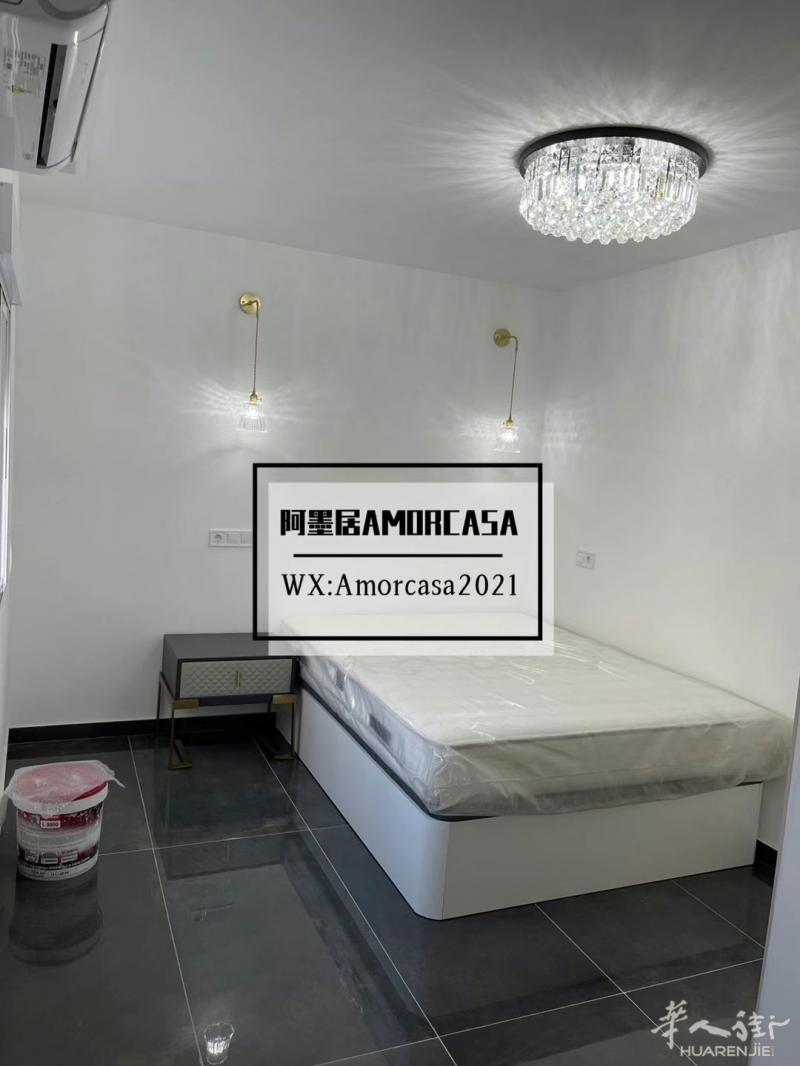 马德里六号线Puerta de angel500米