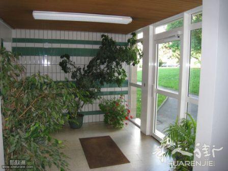 邻巴黎12大学Creteil prefecture -- 68平精装修两室一厅出租 1300欧