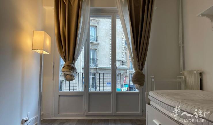 PARIS 15区·19平·studio·有家具 1050€ / 月 起租时间 : 2023-05-30 ID: 191913