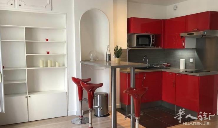 PARIS 15区·28平·studio·家具齐全 1250€ / 月 起租时间 : 2023-07-01 ID: 186869