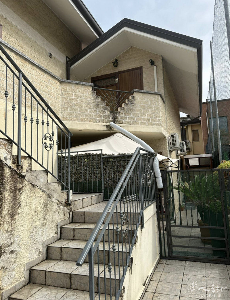 本周六看房pero地铁口半独立住宅，独立入口