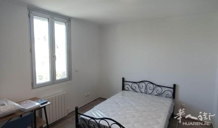 Vitry-sur-Seine 94区·22平·studio·有家具 680€ / 月   起租时间 : 2023-06-12 ID: 1918