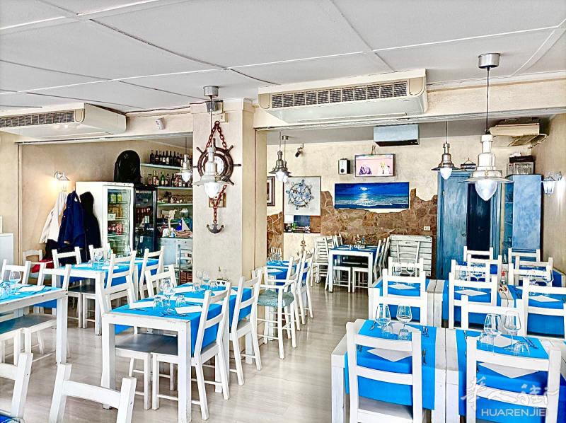 Terracina(LT)出售店面，位于市中心