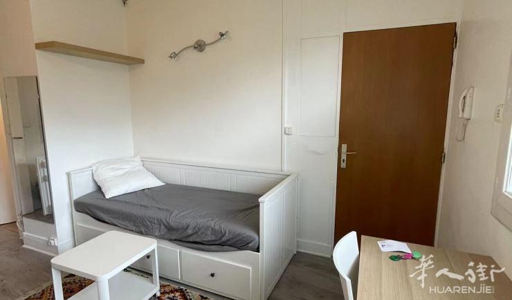 PARIS 15区·17平·studio·有家具 850€ / 月   起租时间 : 2023-06-14 ID: 185435