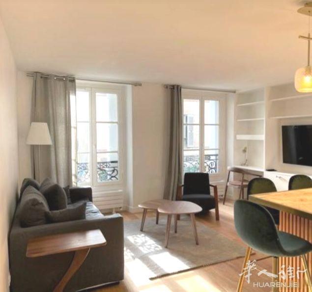 15区(ID:192651) 43平的 公寓,1室1厅 有家具 1680€, 房租包含:物业费,冷水