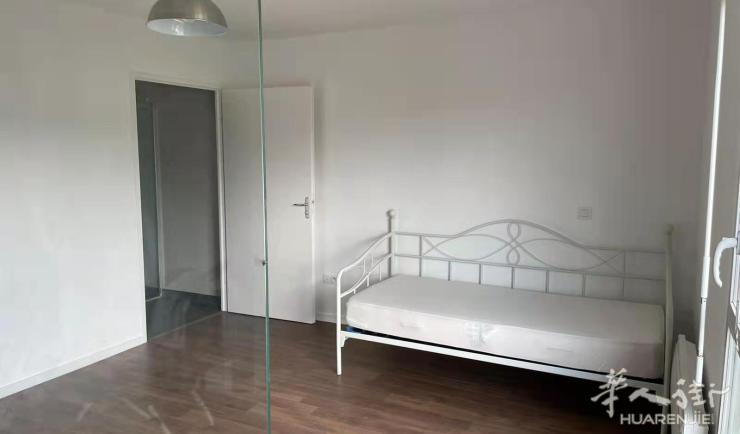 Rosny-sous-Bois 93区·21平·studio·家具齐全 700€ / 月   起租时间 : 2023-06-14 ID: 187