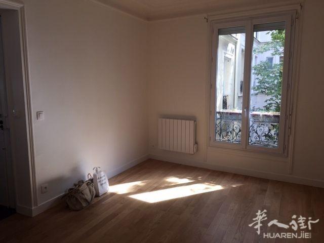 PARIS 15区·22平·studio·无家具·仅长租 825€ / 月   起租时间 : 2023-07-06 ID: 192743