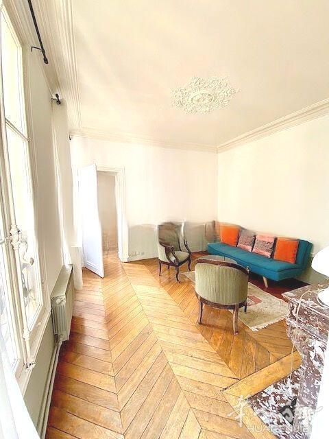 PARIS 3区·65平·公寓·家具齐全 2371€ / 月   起租时间 : 2023-06-19 ID: 192899