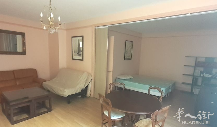 PARIS 8区·46平·studio·有家具·可短租 1300€ / 月   起租时间 : 2023-07-31 ID: 192865