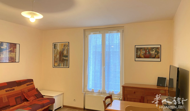 PARIS 15区·20平·studio·有家具 900€ / 月 起租时间 : 2023-06-20 ID: 192347