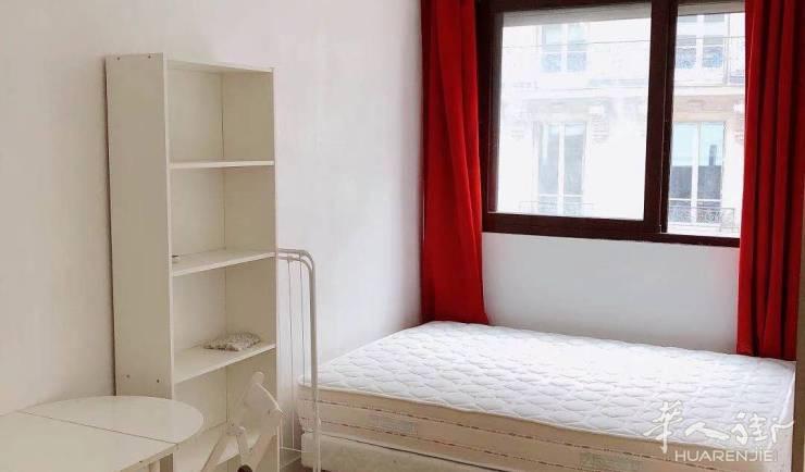 PARIS 8区·40平·公寓·有家具·仅长租 1300€ / 月 起租时间 : 2023-07-15 ID: 181445
