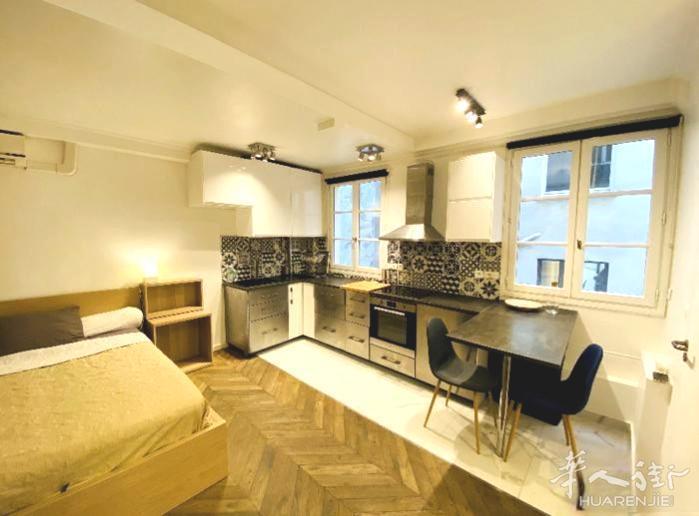 PARIS 11区·26平·studio·有家具 850€ / 月   起租时间 : 2023-07-01 ID: 193687