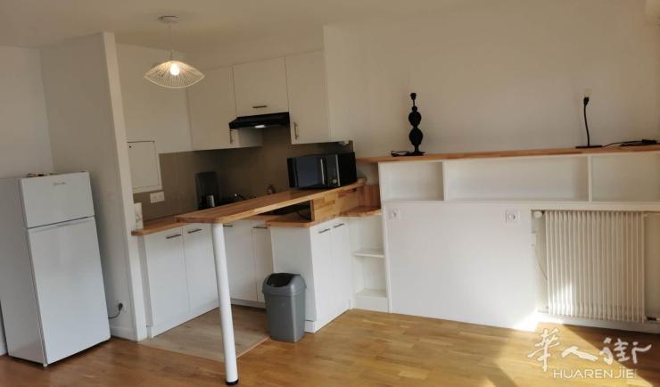 Clichy 25平·studio·有家具 950€ / 月 起租时间 : 2023-08-24 ID: 188193