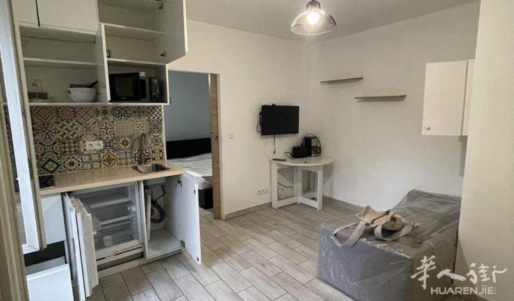 PARIS 15区·28平·公寓·有家具·仅长租1250€ / 月 起租时间 : 2023-07-04 ID: 134455