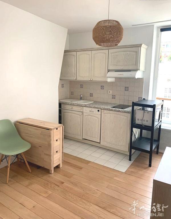 PARIS 11区·18.5平·studio·有家具 890€ / 月 起租时间 : 2023-07-05 ID: 194035