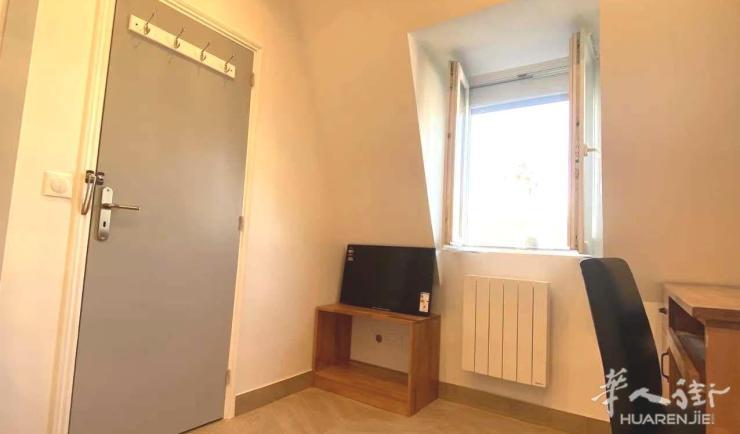 PARIS 17区·25平·studio·有家具 1300€ / 月 起租 : 2023-09-10 ID: 193637
