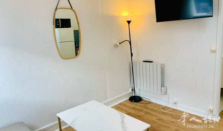 PARIS 17区·17平·studio·有家具 990€ / 月   起租时间 : 2023-08-15 ID: 194141