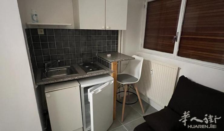 PARIS 11区·12平·studio·有家具 550€ / 月   起租时间 : 2023-09-01 ID: 175717