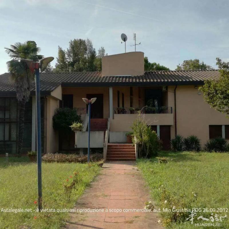 【拍卖房】PADOVA 500平别墅 4室1厅4卫 有车库和花园 «华人家»