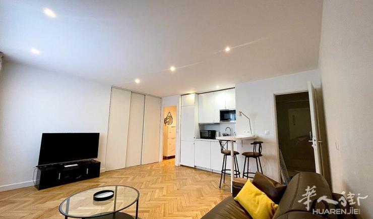PARIS 16区,32平,studio,有家具 1350€ / 月 起租时间 : 2023-07-12 ID: 194053
