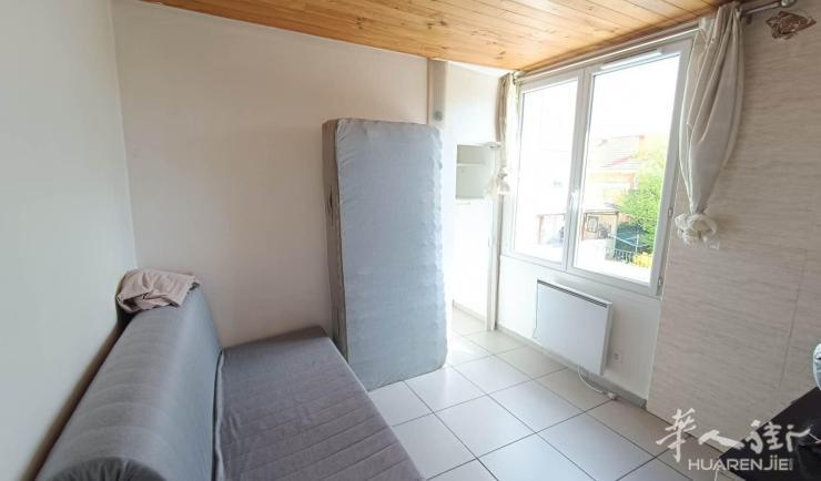 Villejuif 94区;15平;studio;有家具 550€ / 月   起租时间 : 2023-07-12 ID: 188999