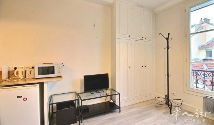 PARIS 5区·17平·studio·有家具 950€ / 月   起租时间 : 2023-07-13 ID: 194321