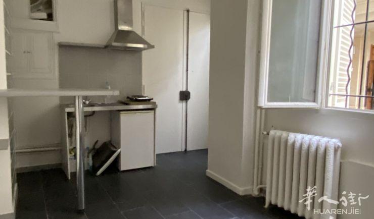 PARIS 9区·18平·studio·无家具·仅长租 771€ / 月 起租时间 : 2023-08-03 ID: 194297