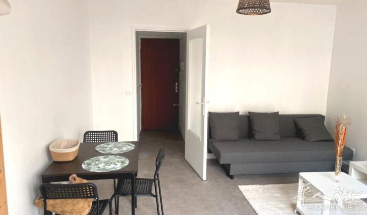 PARIS 20区·26平·studio·有家具 1000€ / 月 起租时间 : 2023-07-17 ID: 194451