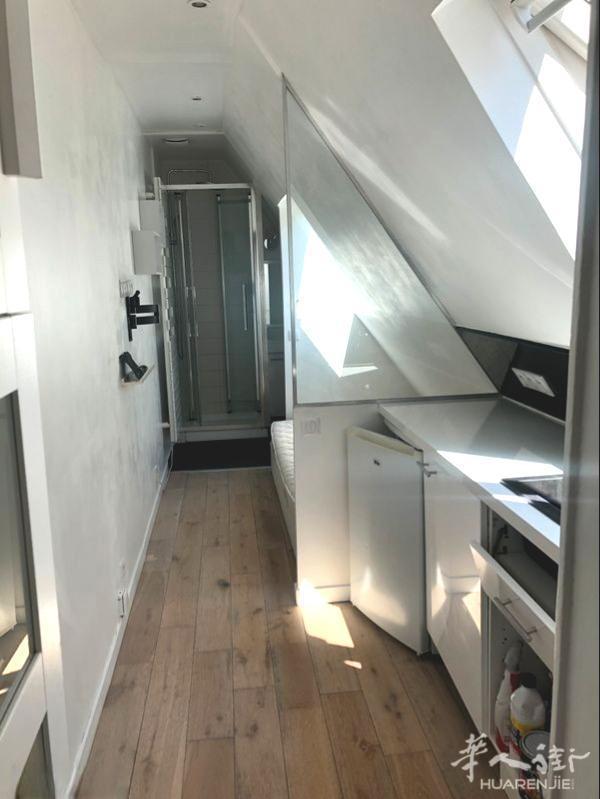 PARIS 8区·9平·studio·有家具 790€ / 月 起租时间 : 2023-07-18 ID: 194453