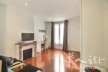 PARIS 15区·27平·studio·有家具 1200€ / 月 起租时间 : 2023-07-19 ID: 194483