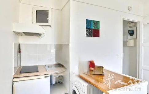 PARIS 15区·18平·studio·无家具 955€ / 月   起租时间 : 2023-07-20 ID: 194527