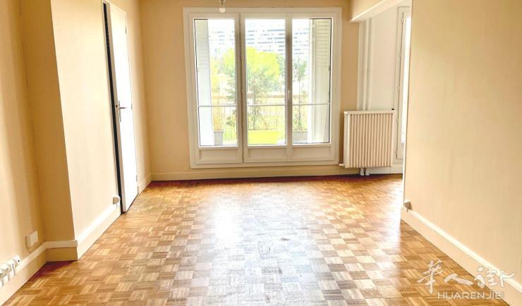 PARIS 20区·39.35平·公寓·无家具 1245€ / 月   起租时间 : 2023-07-21 ID: 194503