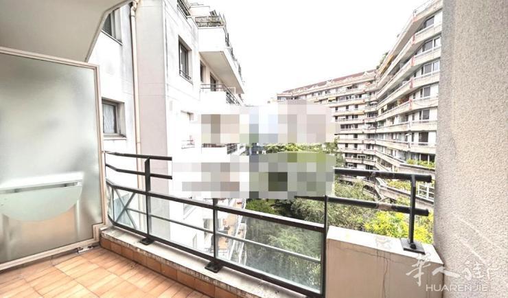 PARIS 15区·32.2平·studio·无家具 1150€ / 月 起租时间 : 2023-07-24 ID: 193879