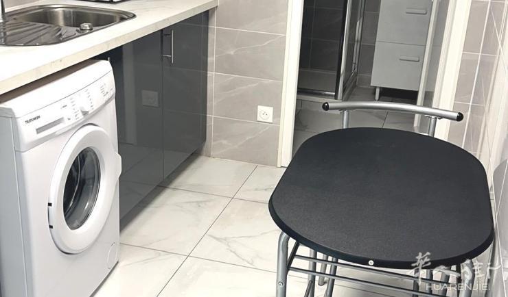Vitry-sur-Seine 94区·23平·studio·有家具 750€ / 月   起租时间 : 2023-07-26 ID: 1936