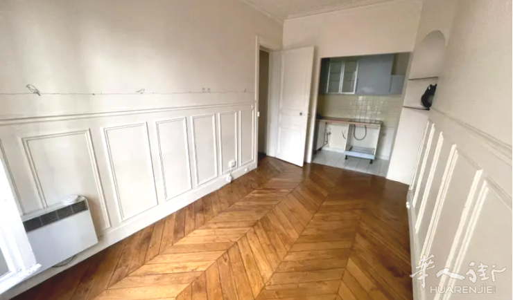 PARIS 17区·34平·公寓·无家具  1122€ / 月   起租时间 : 2023-07-27 ID: 194795