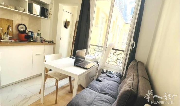 PARIS 10区·27平·公寓·有家具 1200€ / 月   起租时间 : 2023-09-01 ID: 194699