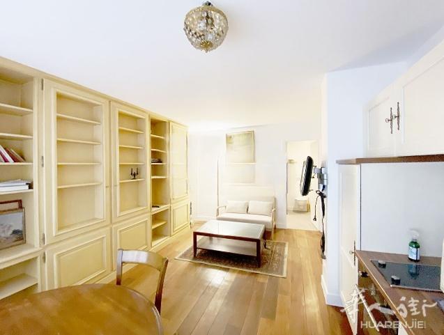 PARIS 16区·29平·studio·有家具 1300€ / 月 起租时间 : 2023-08-01 ID: 195103
