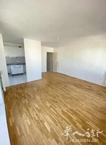 Vitry-sur-Seine 94区·68.50平·公寓·无家具 1335€ / 月 起租时间 : 2023-08-01 ID: 1950