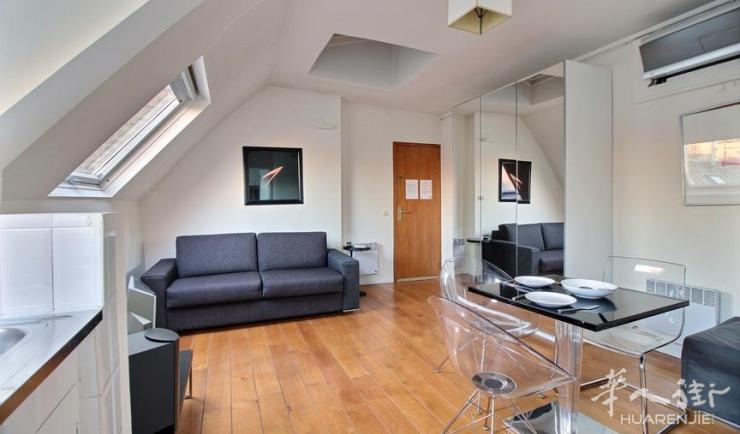 PARIS 1区·25平·studio·有家具 1200€ / 月 起租时间 : 2023-08-07 ID: 195037