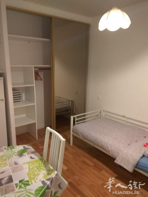 Ivry-sur-Seine 94区·18平·studio·有家具·仅长租 650€ / 月   起租时间 : 2023-08-02 ID: 9