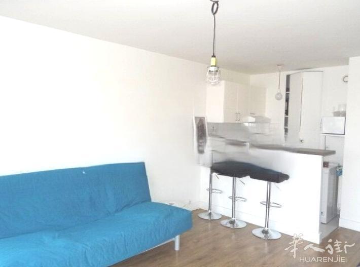 PARIS 18区·27.40平·studio·有家具 990€ / 月 起租时间 : 2023-08-04 ID: 194819