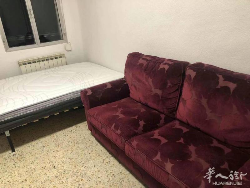 1号线Plaza castilla2个单人间出租